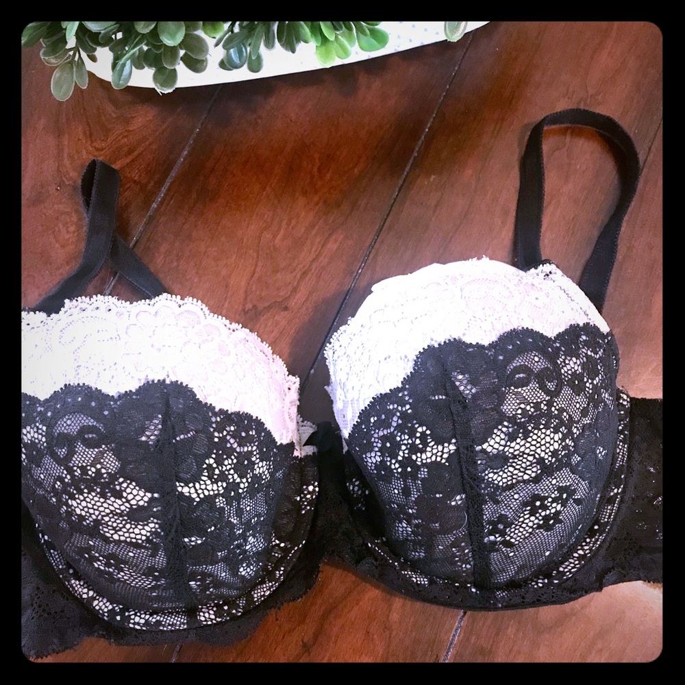 Victoria’s Secret Dream Angels Demi Bra